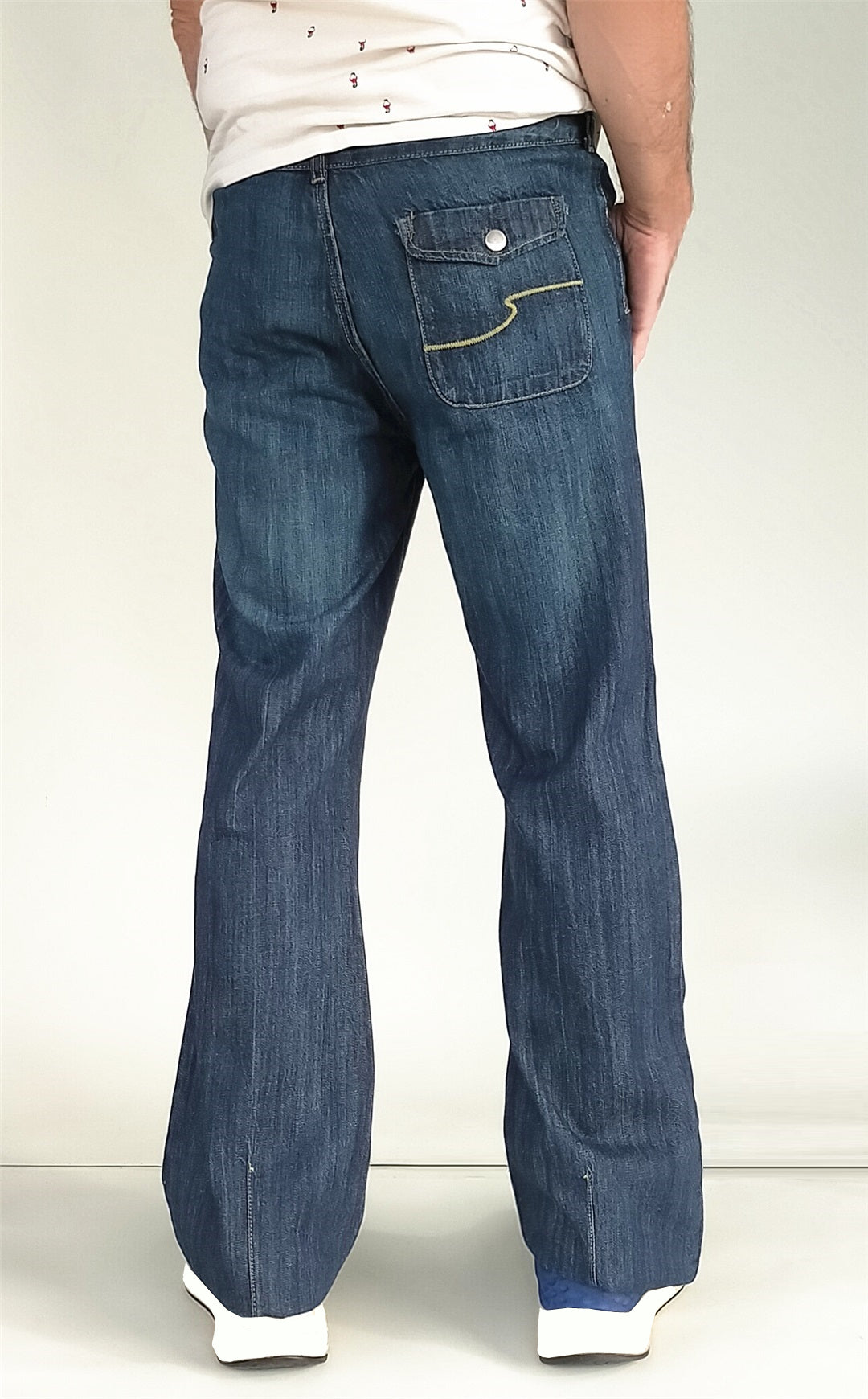 Men JEANIUS JEANS William relaxed Bootcut Jeans in blue - Mid rise
