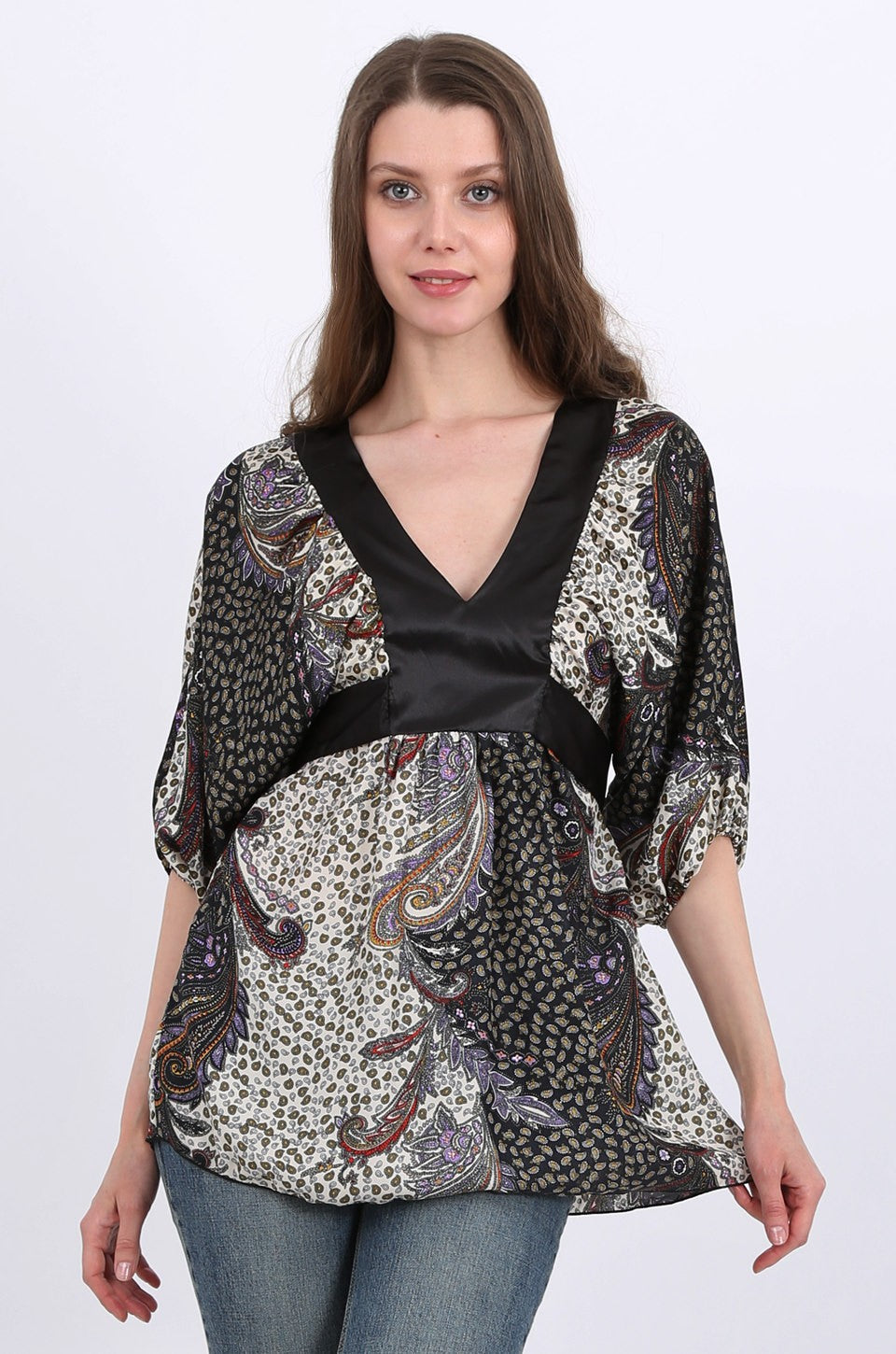 Evelyn Kimono Satin Top in black paisley print