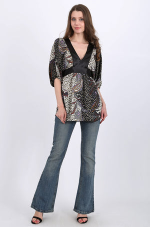 Evelyn Kimono Satin Top in black paisley print