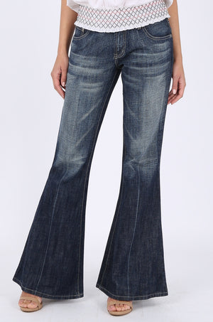 MISS PINKI Zoey flare jeans in blue