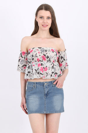 Lila off shoulder cropped top in pink floral