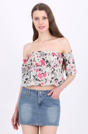 Lila off shoulder cropped top in pink floral