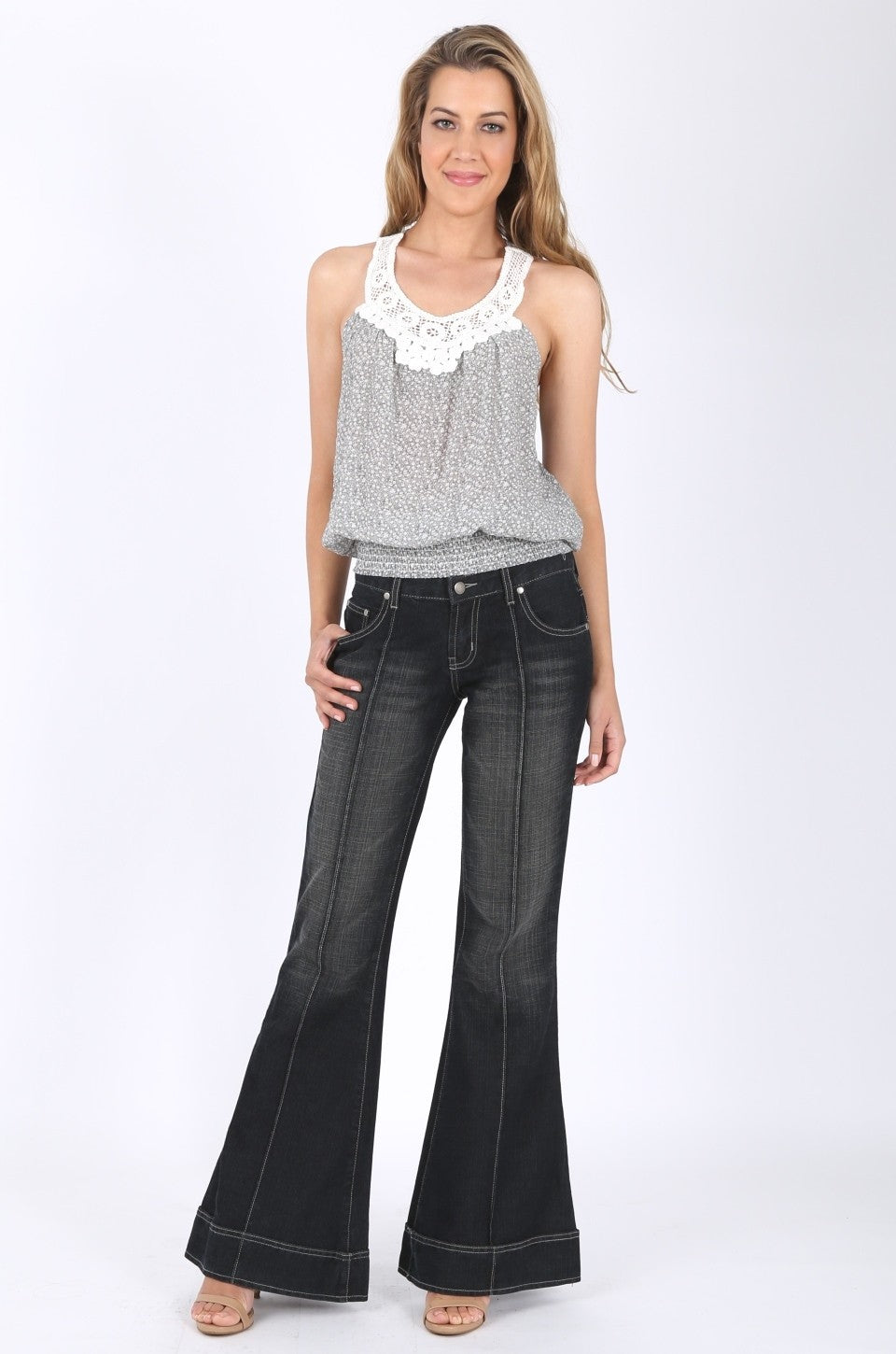 MISS PINKI Riley flare jeans in black wash