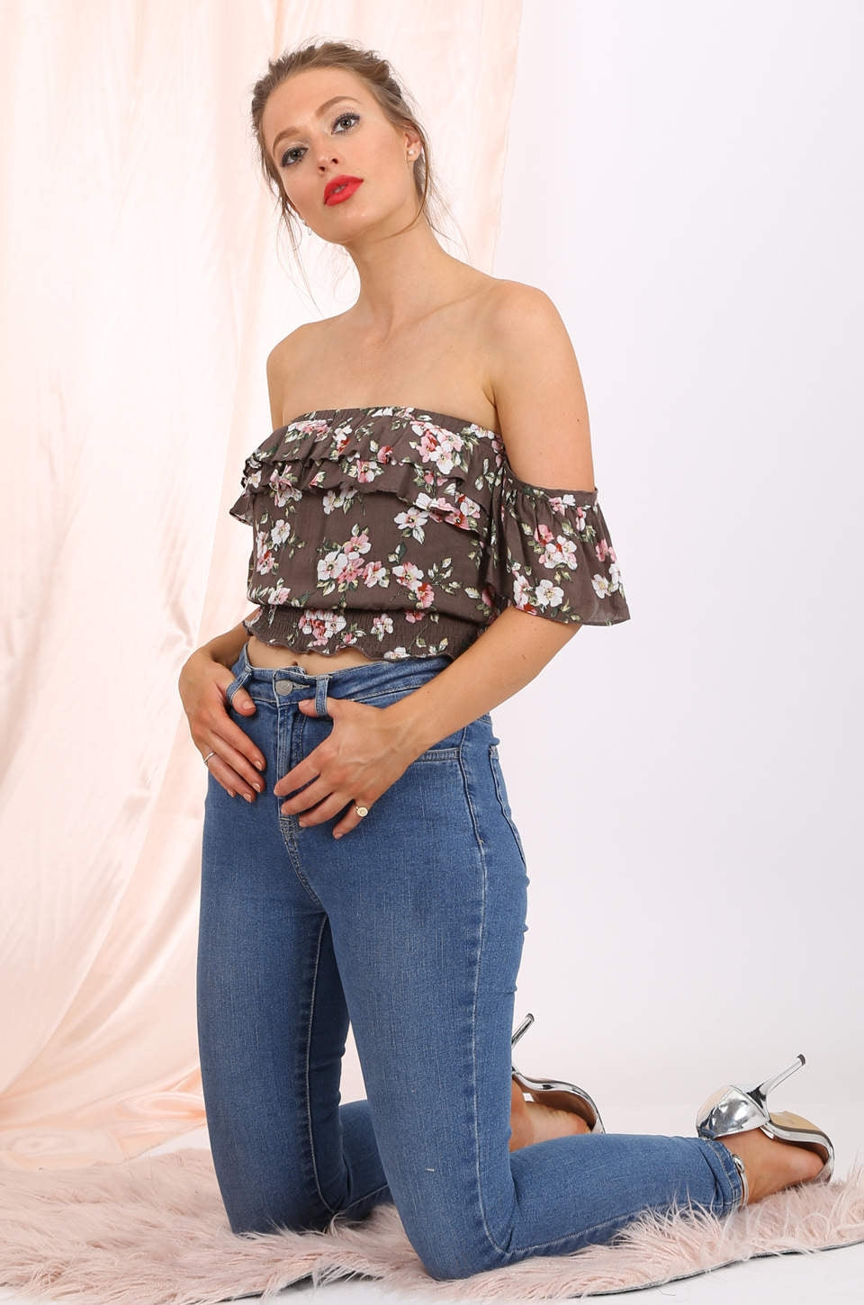 Charlie off shoulder cropped top