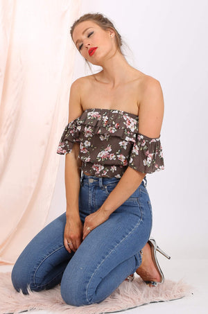 Charlie off shoulder cropped top