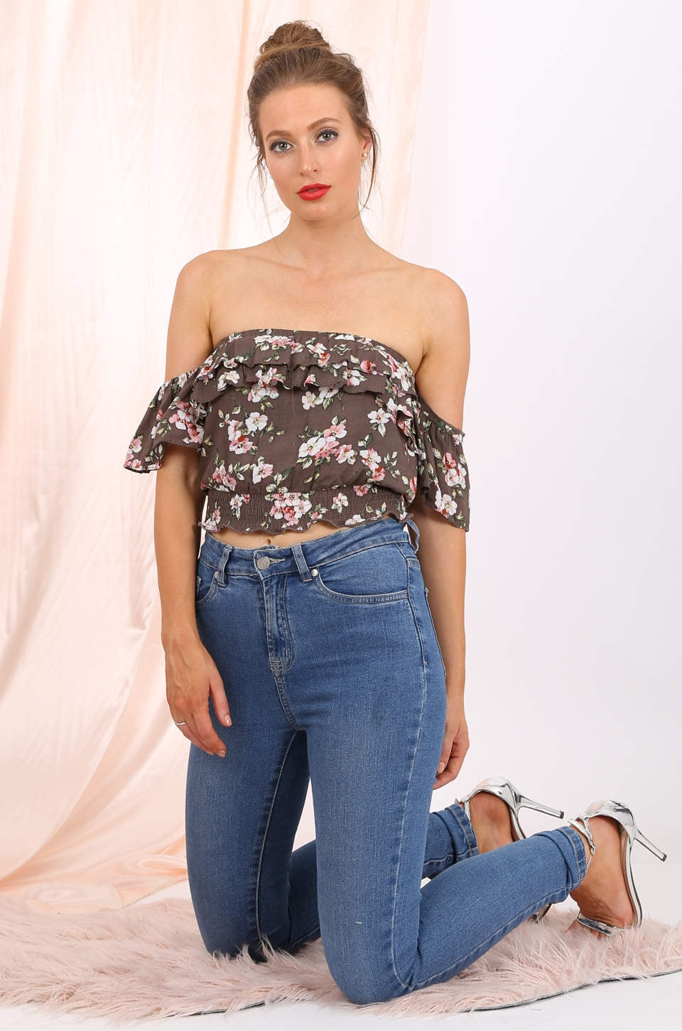 Charlie off shoulder cropped top