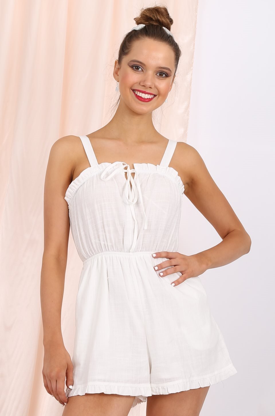 MISS PINKI Annabelle Playsuit Jumpsuit in white linen