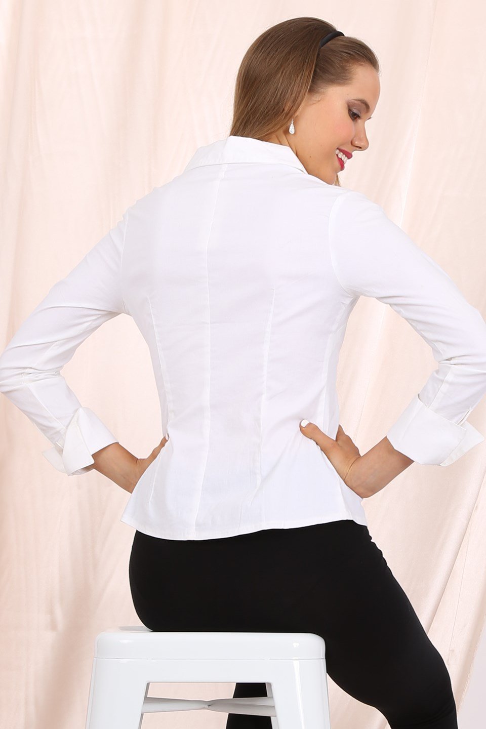 Alivia fitted shirt in white