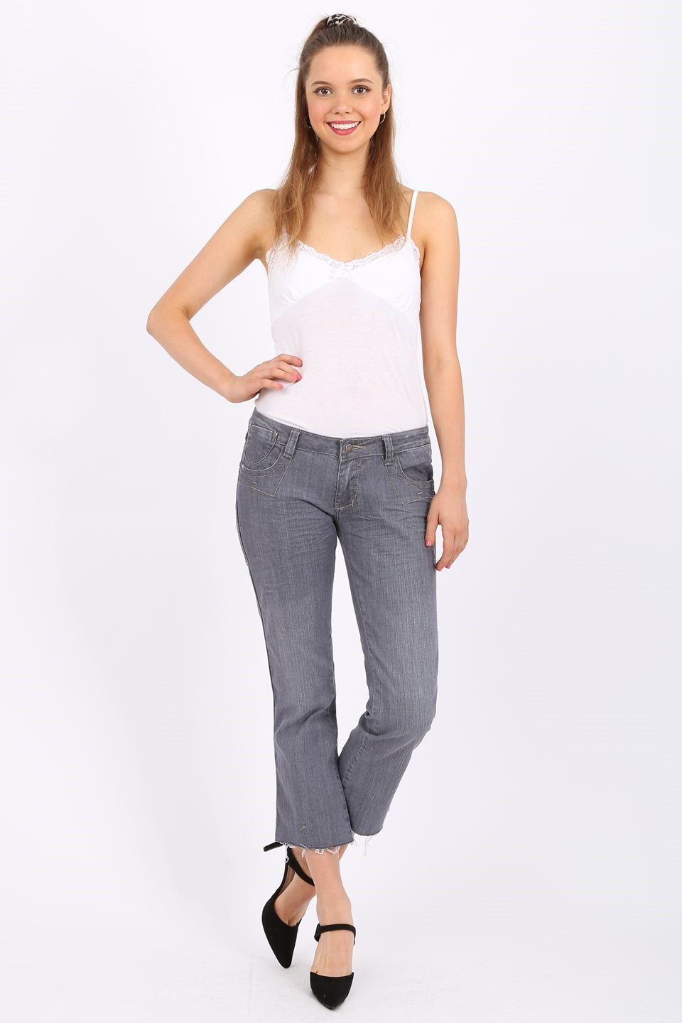 MISS PINKI River cropped jeans in grey
